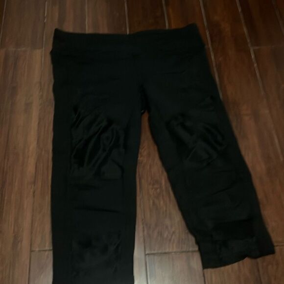 ALO Yoga Black Leggings - Size Small - Like NEW - Picture 2 of 5